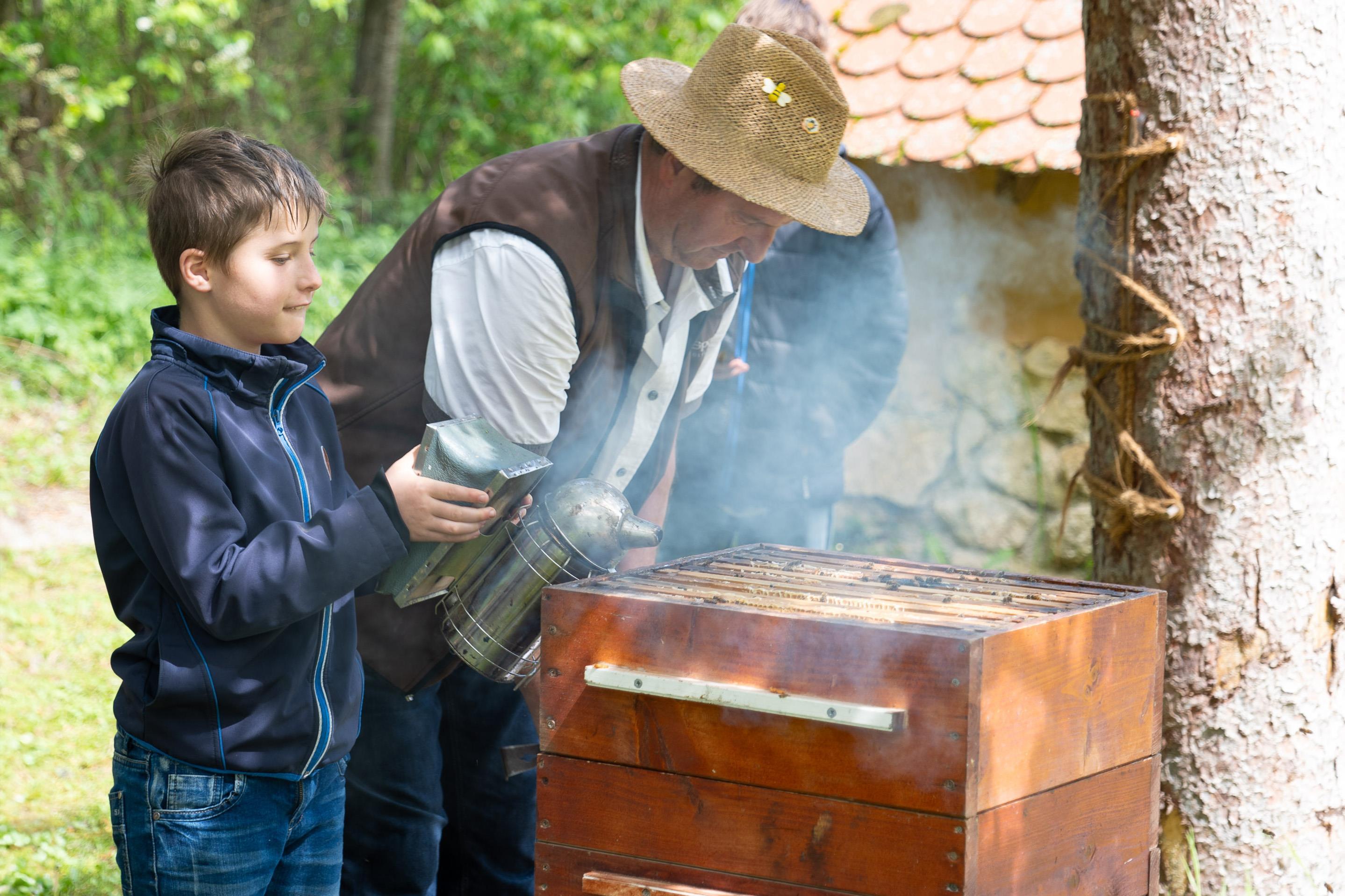 Imkereikurs für Familien im Museum KulturLand Ries in Maihingen 