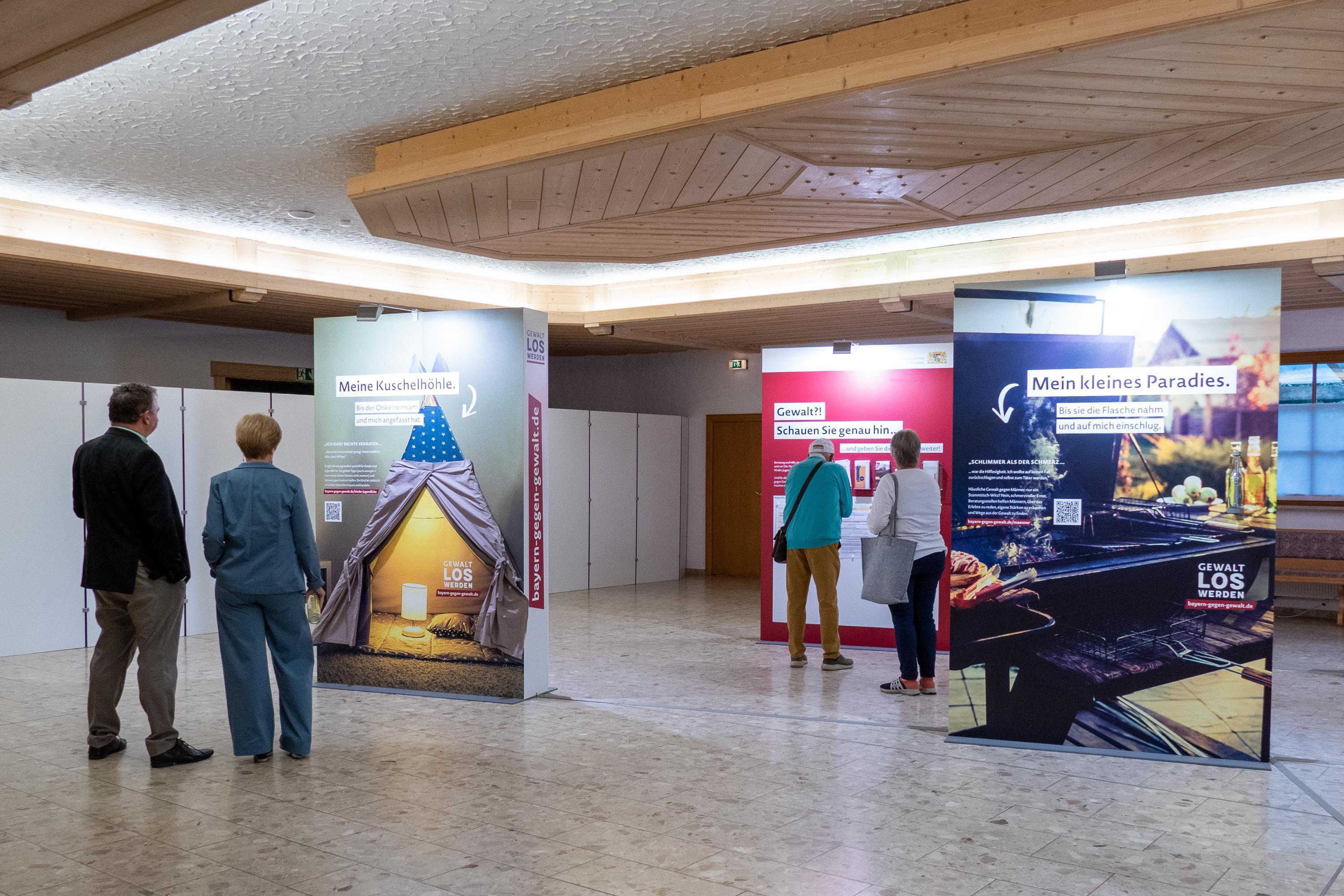 Mit zwei Highlights endet die Laufzeit der Wanderausstellung „Häusliche Gewalt LOSwerden“ in Maihingen am Wochenende.