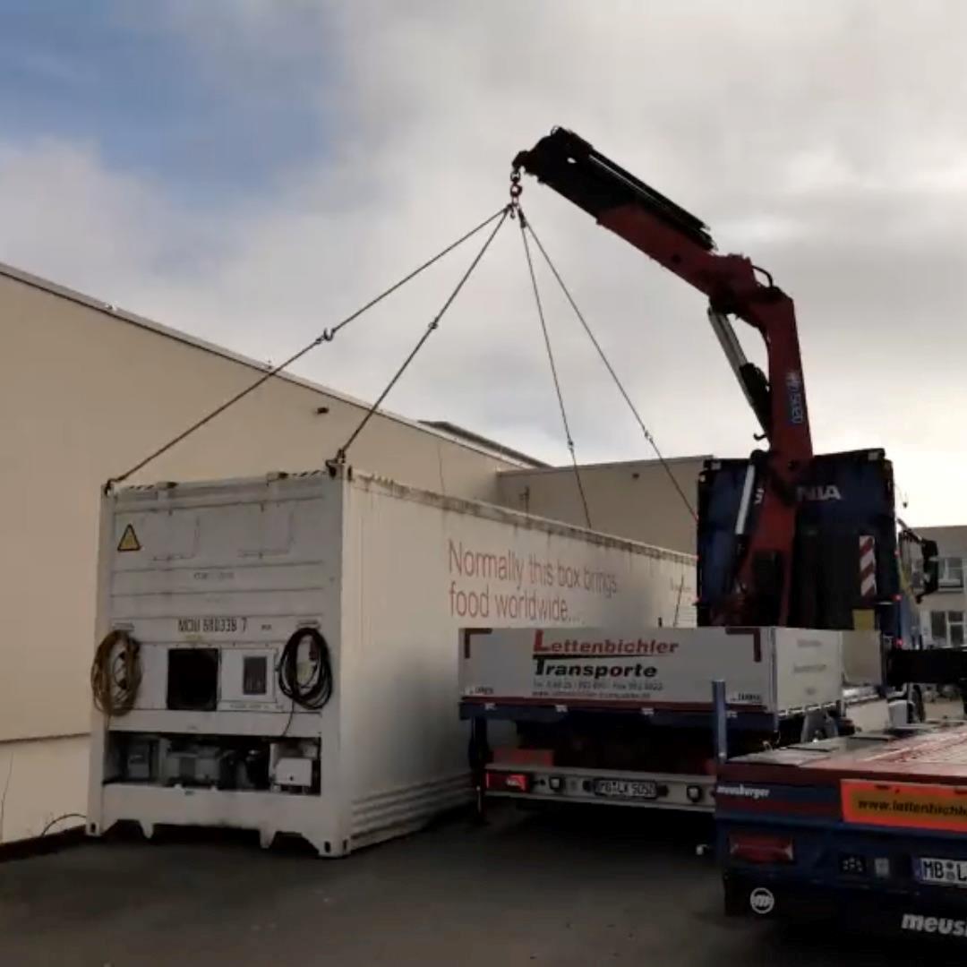 Anlieferung des Kältecontainers