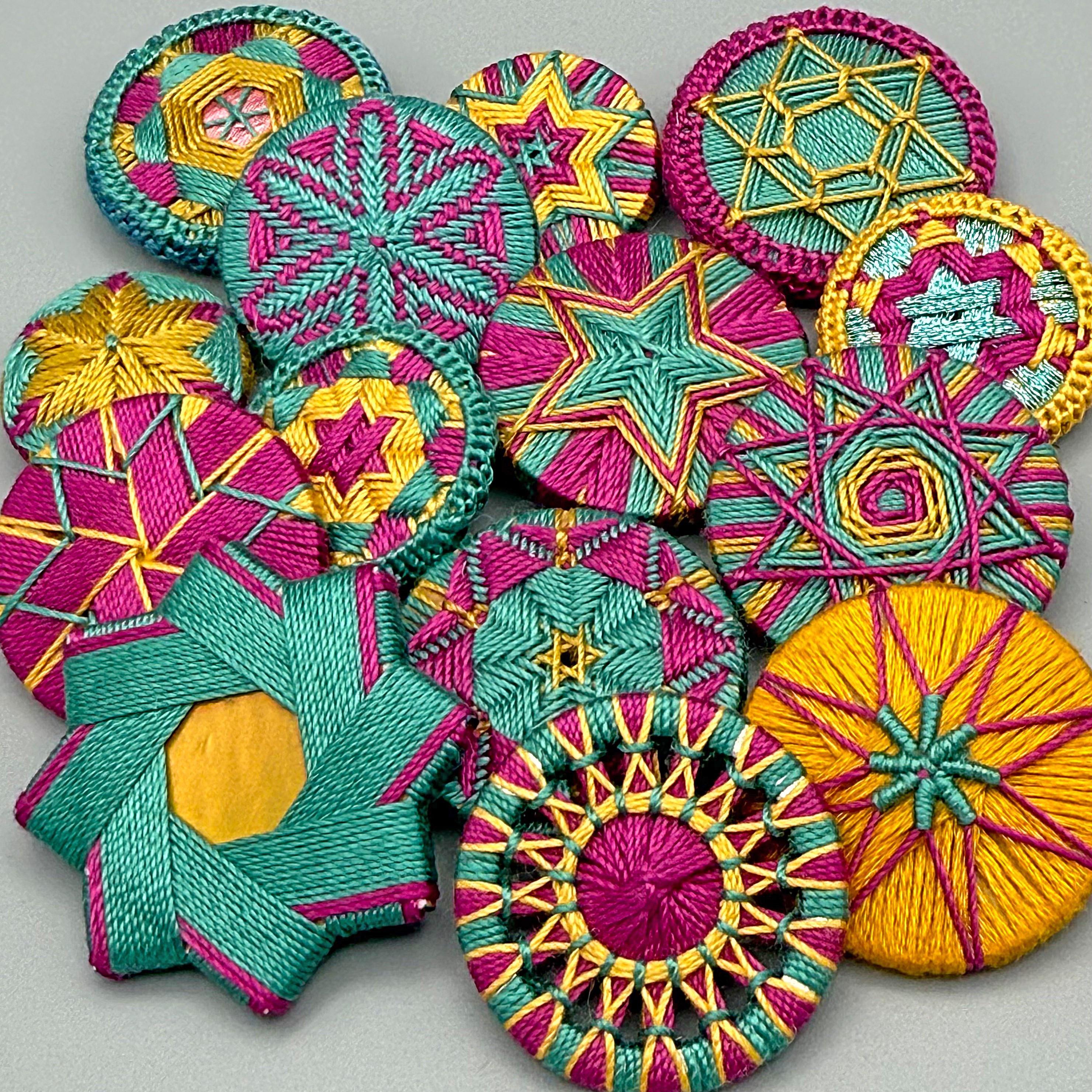 Ein Himmel voller Sterne | Posamenten- und Zwirnknöpfe mit Sternmotiven